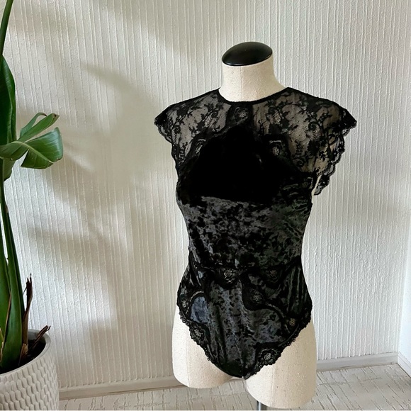 Victoria Secret black crushed velvet lace Trim bodysuit - Picture 7 of 13